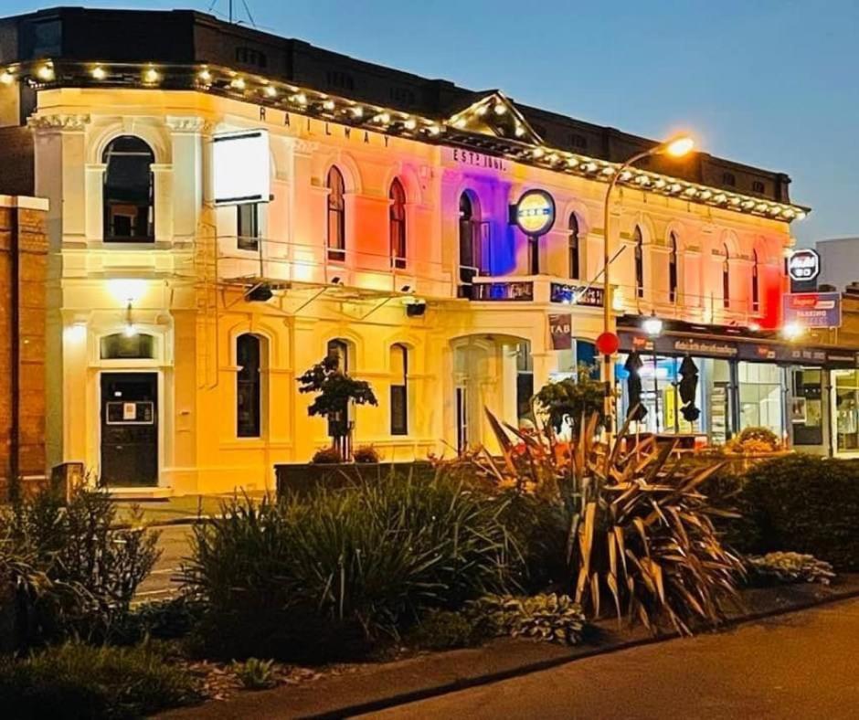 Railway Hotel Winton Exterior photo